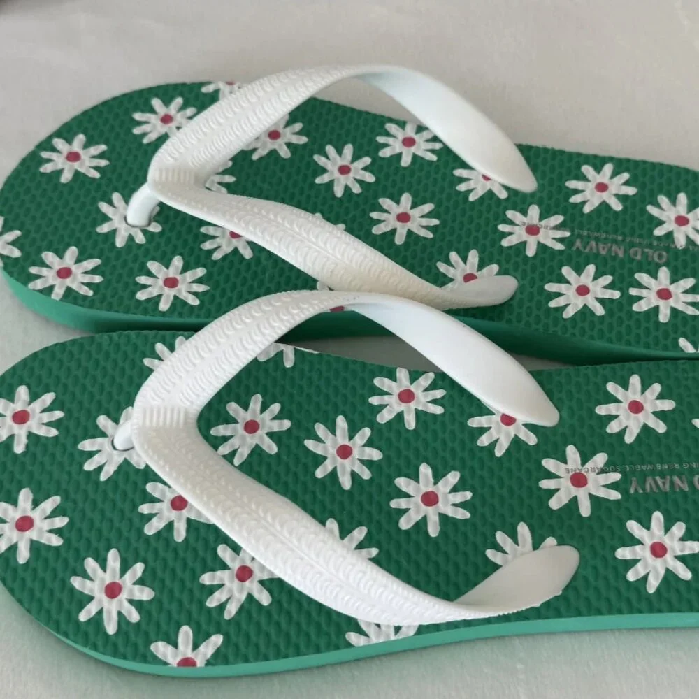 Old Navy Girls Green White Daisy Floral Print Flip Flop Sandals Size M 1-2 NWOT